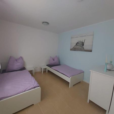 Am Bahnhof Ketzin Apartment Bagian luar foto